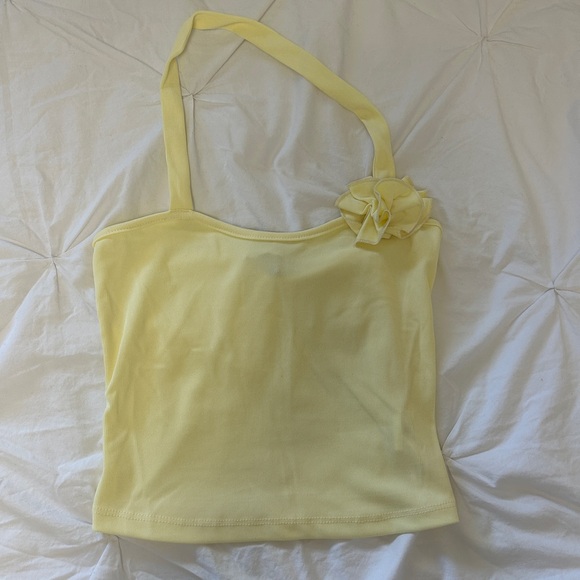 Princess Polly Halter Top - Picture 2 of 4